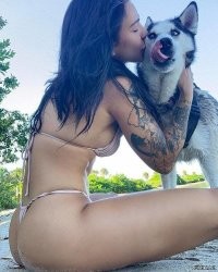 Девушки и их питомцы