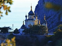 Месторасположение этого храма -Россия, Крым, Форос.