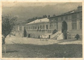 Почтовая карточка
РОКК. Всесоюзная пионерская здравница им. т. Соловьева. "Артек" (Крым). Здание нового санатория. Москва : Изогиз