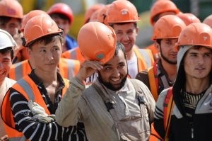 Царь свою линию гнет. Они будут очень довольны. Ну а русским повысят налог какой нибудь. Или штрафы там. У нас то размножаются такими темпами в основном ближнезарубежные гости, которые гражданство тут получили )