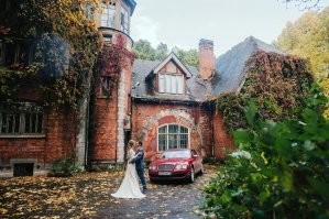 Этот дом видели все: в нём и в соседнем здании снимали наших Шерлоков Холмсов. А моё фото от 30/10/2016