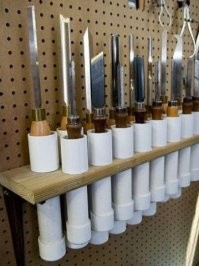 Хранить остриём вверх- это нормально?