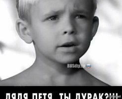 Девушки в платьях