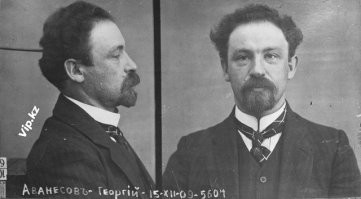 Сюжет для фильма уже тоже имеется - еврей-педераст, Шая Ицков-Исааков, проводит холокост в Казахстане за 10 лет до Бухенвальда, уничтожая 50% казахов.