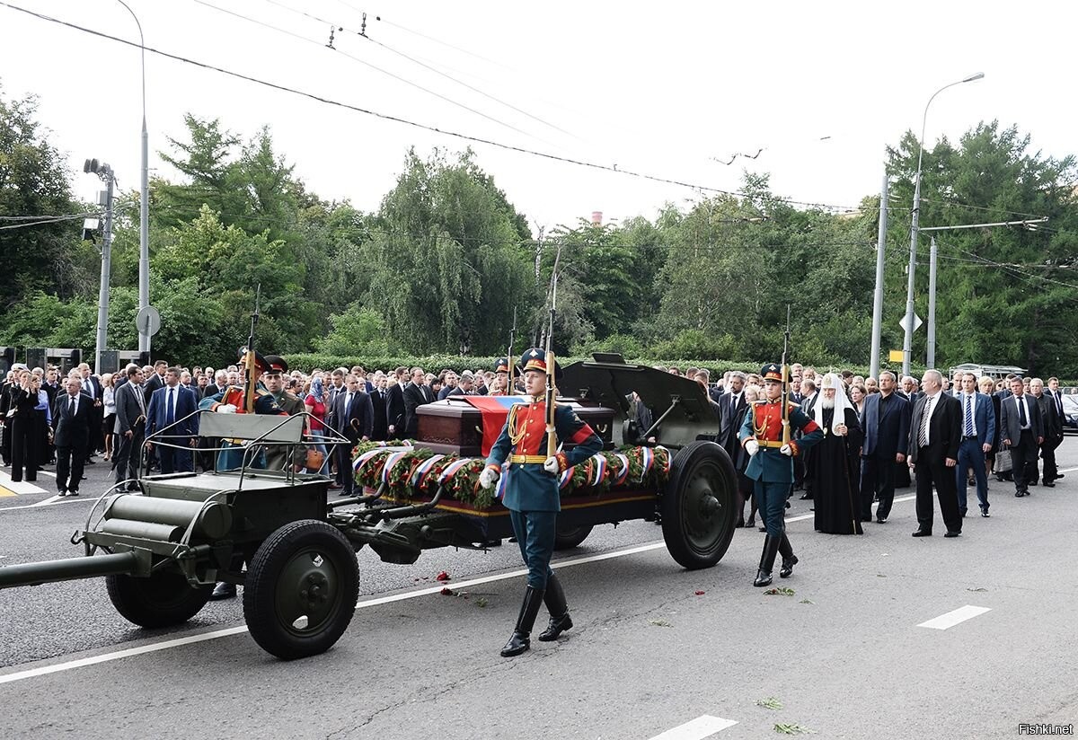 На чем ездят президенты и короли