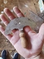 Таким ножом ещё капусту шинковали