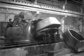 а фото обработка башни на заводе №182 (УВЗ) причем тут Сормово?