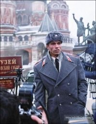 Даже великий Арни носил ushanka, а это о многом говорит.