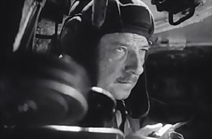 Роль гвардии лейтенанта Беззубцева сыграл Борис Табаровский.
Помнишь?
- Лейтенанта Беззубцева к начальнику штаба!
 - Лейтенанта Беззубцева к начальнику штаба!
 - ЛЕЙТЕНАНТА БЕЗЗУБЦЕВА К НАЧАЛЬНИКУ ШТАБА!!!
 - Ты-то чего орёшь? Там же никого нет!
 - Скучно...
Или:
- Сан Саныч, как вы себя чувствуете?
- Спасибо, хреново!