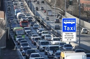 Продажи автомобилей с электрическими двигателями достигли рекордных 42,4% от всех проданных в Норвегии за минувший год автомобилей. Цель - к 2025 году полностью отказаться от бензиновых двигателей.