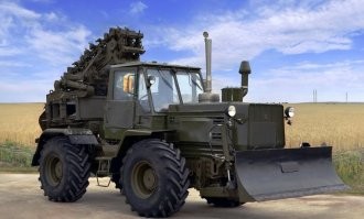 Возможно, это прикол, а возможно, что записывал дуболом.
Трактористы в ВС востребованные ребята.
"Вот, например, "полковая землеройная машина" ПЗМ-2 на базе колесного трактора Т-150К, которая выпускается с 1968 года."
