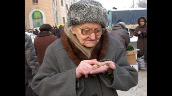 "Не стыдно ей? Куда идут наши налоги?": заместитель мэра Москвы и ее неприлично дорогой гардероб