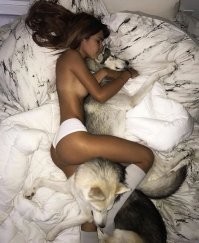 Девушки и их питомцы