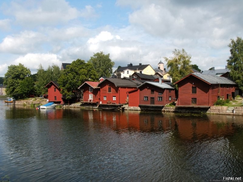 Красные пакгаузы, Порвоо Финляндия, находятся под защитой ЮНЕСКО.