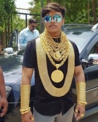 Понты дороже денег: показушники из соцсетей