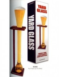 Не пиши глупости.
Yard beer glass - метровый пивной стакан. Есть меньший вариант - half yard beer glass.