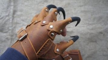 Я вот такие делал перчатки.)