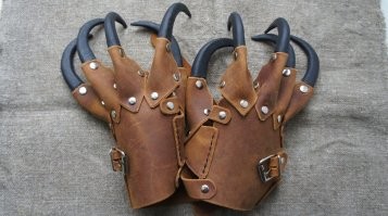 Я вот такие делал перчатки.)