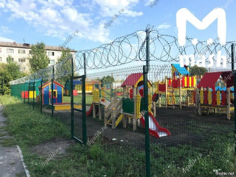 Да и фоточка подобрана с любовью, хотя есть и другие: