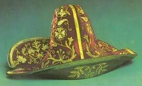 Казахские и кыргызские головные уборы...