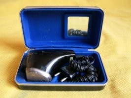 Да! ДА!!!! Я вообще охренел, когда узнал это! У меня почти такая (Бердск-9) больше 30 лет лежит, еще первая жена подарила. Кстати, бреет до сих пор, но фигово :) А вот шикарный футляр они сейчас заменили какой-то попсовой коробочкой, позорники.