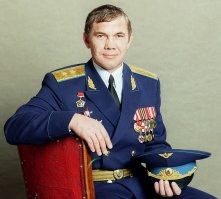 Лебедь был настоящим Мужиком и Генералом!!!