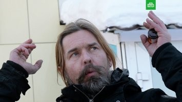 Надо ее выкупить для "Паука" Троицкого... Ему бы пригодилась)
...Лидер группы "Коррозия металла" Паук (Сергей Троицкий) в день выборов в Химках представил широкой общественности  насос высокого давления, который, по его словам, стреляет гастарбайтерами в сторону той страны, откуда они прибыли. (с)