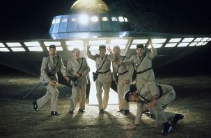 НЕЧТО странное сняли на водохранилище!!! НЛО?