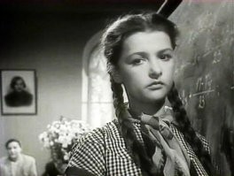 Фильм " Человек родился" (1956г). Играла Ольга Бган, озвучивала Людмила Гурченко