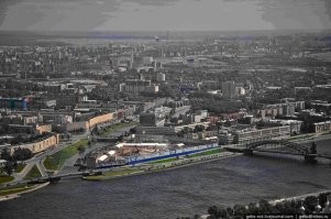 Петрозавод там стоял в советское время. Окруженный забором. Но там давно уже все снесено.
А "памятник Ниеншанцу" - крохотный квадратик у самой набережной. Который никуда не денется и после реконструкции.

Видимо, кому-то место под застройку сильно приглянулось и отжать себе хотят. Под "квартал илитного жилья", очевидно.