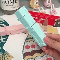 Это как яблофон, кучу бабла делают продавая куетень дебилам