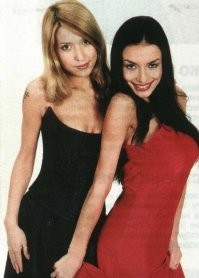 Какая нафиг Брежнева. Изначально Виагра это дуэт Надежда Грановская и Алёна Винницкая, которая пожалуй до сих пор остаётся едва ли не единственной, которая реально могла петь среди всей этой кукольной толпы))