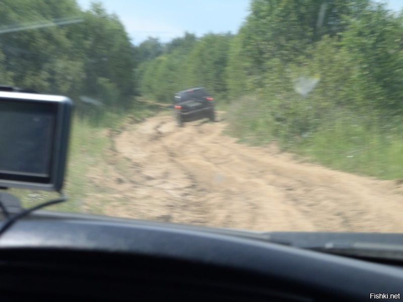 на Шар гоняли,прикольно, внутри очень необычный звуковой эффект с многократно отражающимся эхо, Особо впечатлительные могут поехать кукухой)) говорят,там даже концерты проводили,ночью)) есть видео,но не покажу,там лица людей,заругают)))