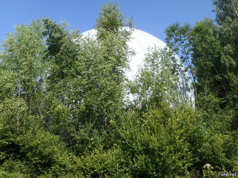 на Шар гоняли,прикольно, внутри очень необычный звуковой эффект с многократно отражающимся эхо, Особо впечатлительные могут поехать кукухой)) говорят,там даже концерты проводили,ночью)) есть видео,но не покажу,там лица людей,заругают)))