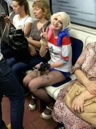 Косплейщица норм.
