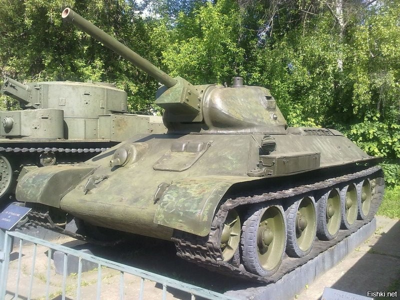 Фоток с Т-34 не нашлось ? в посте танк Т-34-85 Годы производства	1944 1958 год