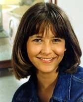 Веселая, открытая, симпатичная девочка, именно девочка. Взросление не пошло ей на пользу, получилась просто одна из...