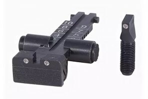 "Это позволяет видеть цель, мушку оружия и прорезь целика одновременно и четко, что очень важно для меткой стрельбы."

И как мне на своём оружии,"чётко увидеть" в установленную оптику это: