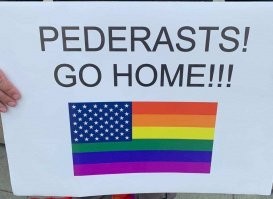 "Моим матам нет предела": женщина нашла книгу, где рыцарь спасает принца от дракона