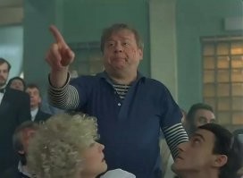 Шнуров предложил конвертировать корпоративы в  новогодние балы-маскарады