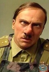 а начинал простым прапорщиком