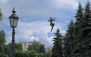 Оригинальные памятники России, посвящённые неожиданным персонажам