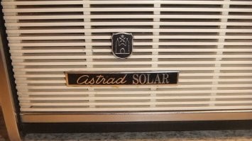 Кстати, в посте написаны варианты названия экспортных приемников - "Astrad" или "Solar", а у меня есть с объединённым названием -