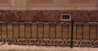 Бельгийский мэр извинился за неприличные городские украшения