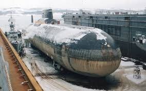 Это ни разу не "Тайфун"! Это лодки проекта 671РТМ, 671РТМК "Щука"! А, тайфун вот: