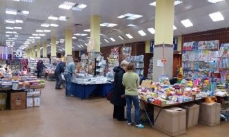 СК Олимпийский, реконструкция. Многие ходили сюда на концерты, многие - за книгами и учебниками. Вот такой он был в 1980 году.
40 лет...