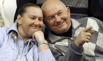 По сравнению с тем, что творили с Москвой вот это поросячье семейство-Собянин так..."В трамвае щиплет!"