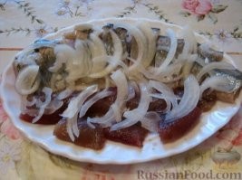 Так намного вкуснее, особенно если лук крымский.