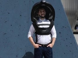 А почему без перчаток?
