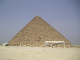 Пирамиды в Египте: тогда и сейчас.